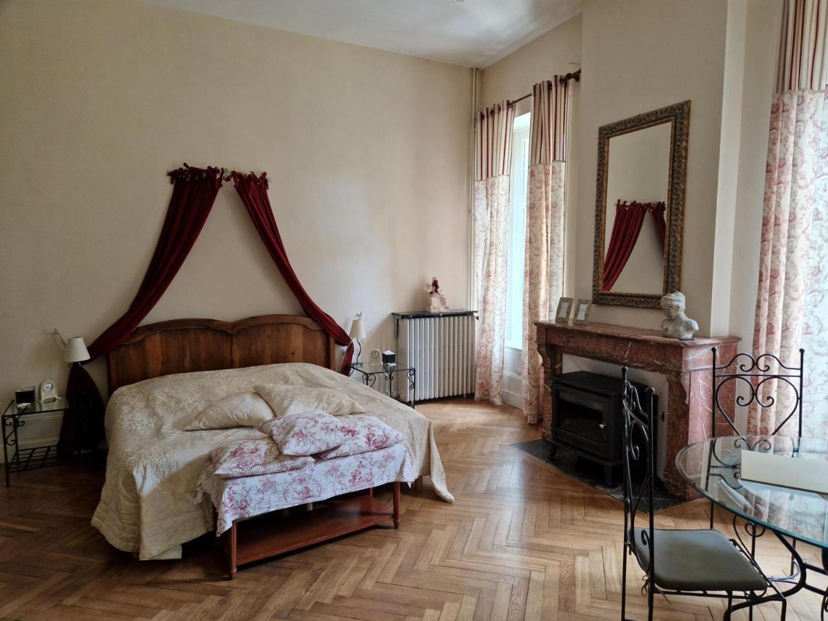 Chateau De Viviez Bagian luar foto