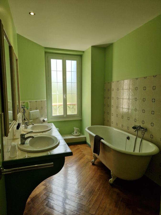 Chateau De Viviez Bagian luar foto