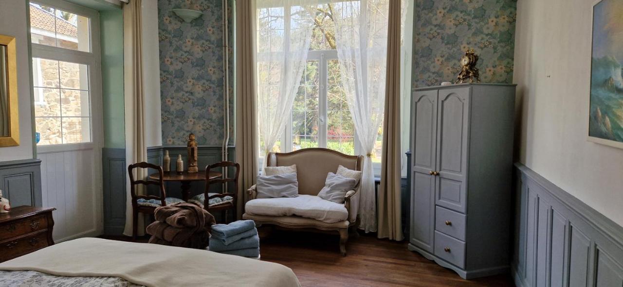 Chateau De Viviez Bagian luar foto